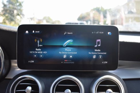 Used 2021 Mercedes-Benz GLC 300 4MATIC w/ AMG Line image 18