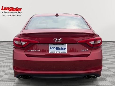 Used 2016 Hyundai Sonata Sport w/ Option Group 1V image 4