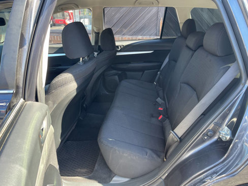 Used 2010 Subaru Outback 2.5i Premium image 15