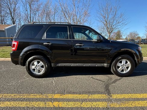 Used 2011 Ford Escape XLT image 8