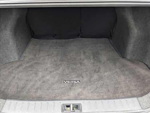 Used 2024 Nissan Versa SV image 6