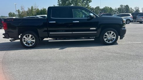 Used 2018 Chevrolet Silverado 1500 High Country image 4