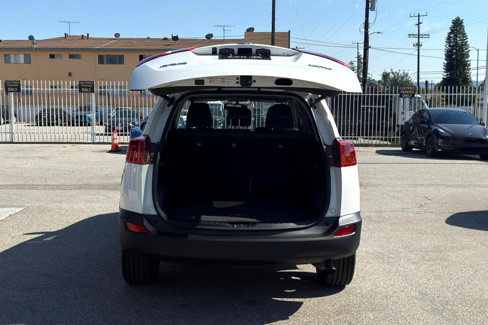 Used 2014 Toyota RAV4 Limited image 18