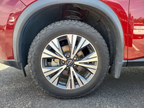 Used 2022 Nissan Rogue SV image 10