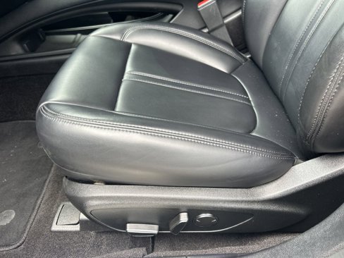 Used 2020 Lincoln MKZ w/ Convenience Package image 20