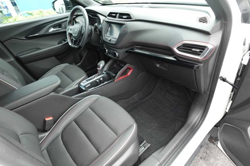 Used 2023 Chevrolet TrailBlazer RS image 27
