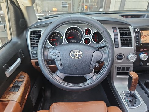 Used 2013 Toyota Tundra Limited image 28