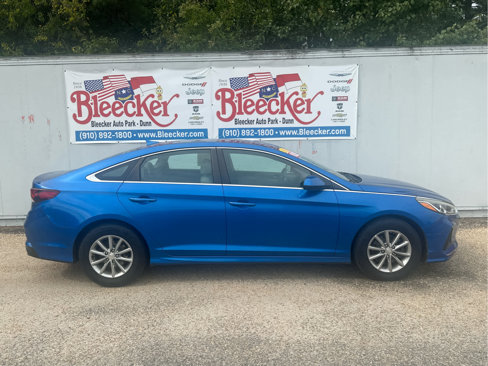 Used 2018 Hyundai Sonata SE image 2