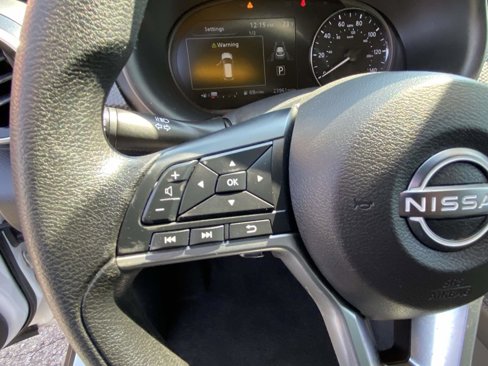 Used 2023 Nissan Kicks SV image 9
