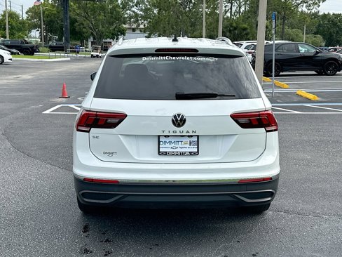Used 2023 Volkswagen Tiguan SE image 7