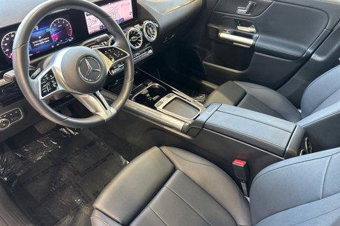 Used 2025 Mercedes-Benz GLA 250 4MATIC image 10