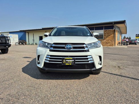 Used 2017 Toyota Highlander Limited Platinum image 9