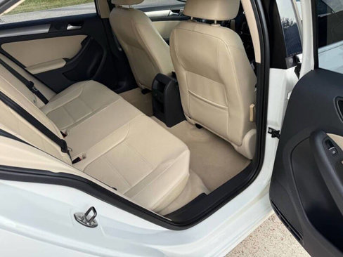 Used 2014 Volkswagen Jetta TDI image 20