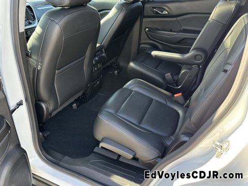 Used 2018 GMC Acadia SLT image 26