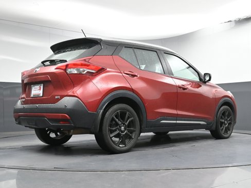 Used 2020 Nissan Kicks SR image 25