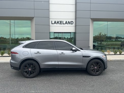 Used 2023 Jaguar F-PACE S image 5