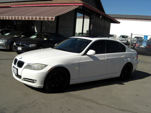 Used 2011 BMW 335i Sedan image 4