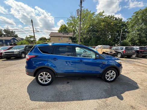 Used 2017 Ford Escape SE w/ Equipment Group 201A image 9