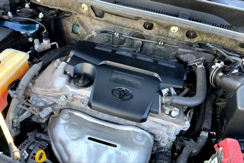 Used 2018 Toyota RAV4 SE image 29