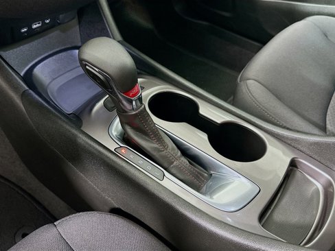 Used 2021 Chevrolet Malibu RS w/ LPO, Convenience Package 1 image 16