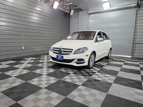 Used 2017 Mercedes-Benz B 250e image 44