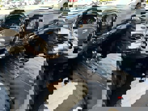 Used 2018 Chevrolet Traverse LT image 18