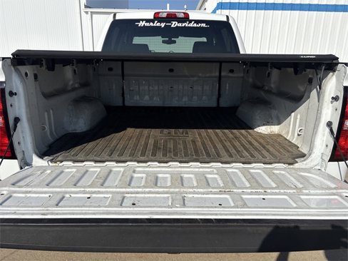 Used 2017 Chevrolet Silverado 1500 LT w/ All Star Edition image 8