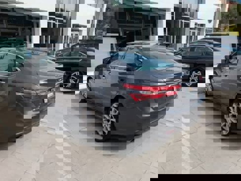 Used 2014 Toyota Avalon Limited image 3