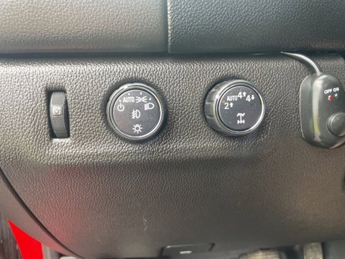 Used 2019 GMC Canyon SLE image 19