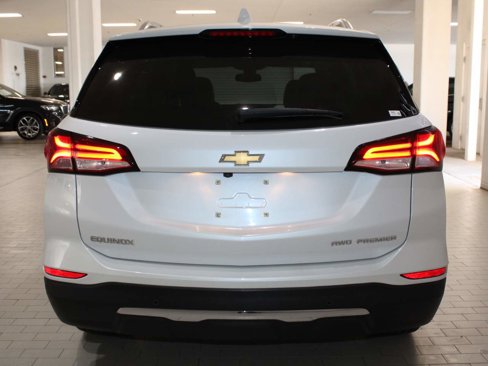 Used 2023 Chevrolet Equinox Premier image 6