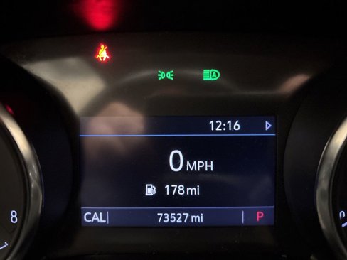Used 2021 Buick Encore GX Select w/ Sport Touring Package image 12