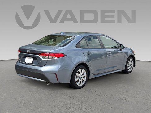 Used 2022 Toyota Corolla LE image 17