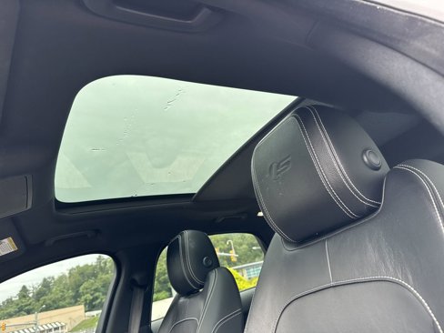 Used 2017 Jaguar F-PACE S image 10