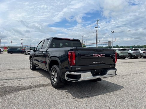 Certified 2025 GMC Sierra 1500 SLT image 5