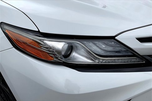 Used 2019 Toyota Camry XSE image 28