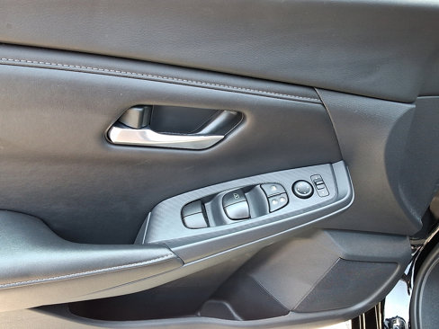 Certified 2025 Nissan Sentra SV image 13