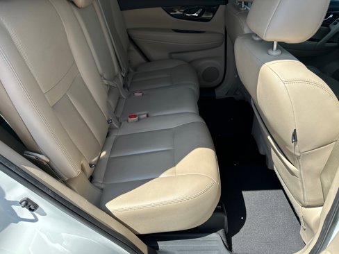 Certified 2019 Nissan Rogue SL w/ Premium Package image 15