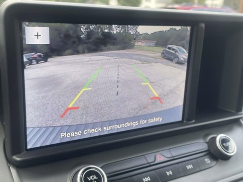 Used 2022 Ford Maverick XL image 18