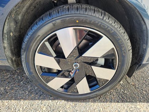 Certified 2023 Volvo XC60 T8 Plus image 19