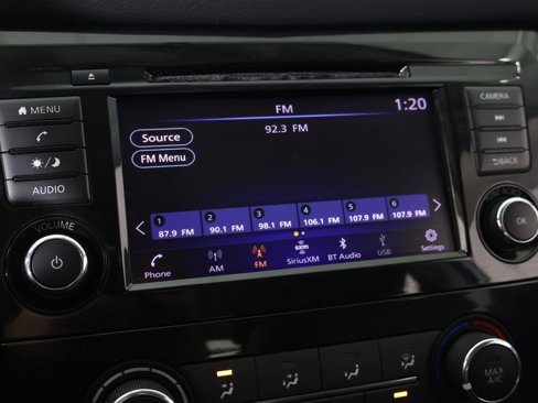 Used 2018 Nissan Rogue S image 38