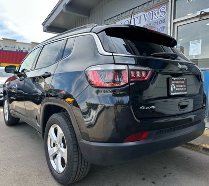 Used 2017 Jeep Compass Latitude w/ Popular Equipment Group image 5