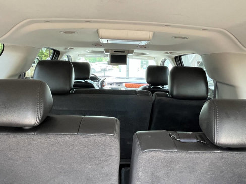 Used 2012 GMC Yukon XL SLT w/ SLT-2 Equipment Package image 13