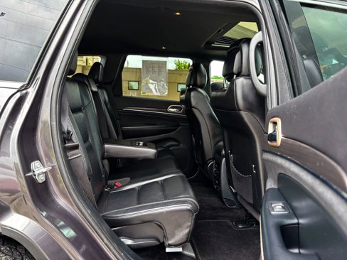 Used 2017 Jeep Grand Cherokee Limited image 17