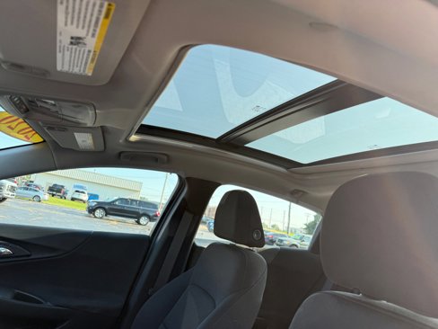 Used 2020 Chevrolet Malibu LT image 12