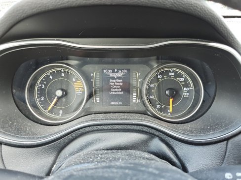 Used 2019 Jeep Cherokee Latitude Plus image 9