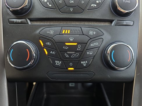 Used 2018 Ford Fusion S image 19
