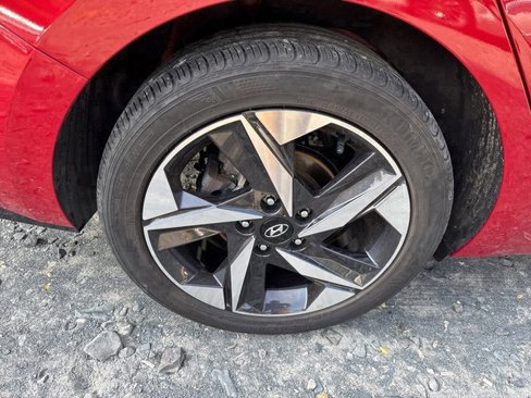 Certified 2023 Hyundai Elantra Limited image 11