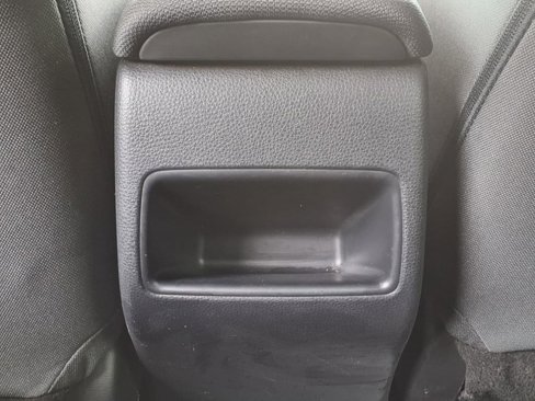 Used 2022 Toyota Corolla LE image 11