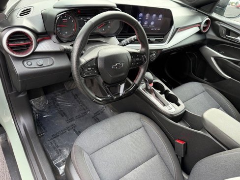 Used 2024 Chevrolet Trax RS w/ Driver Confidence Package image 13
