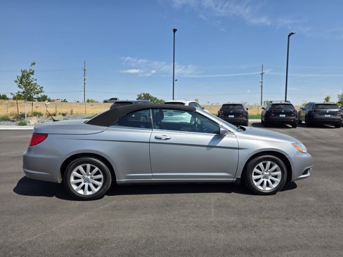Used 2014 Chrysler 200 Touring image 4